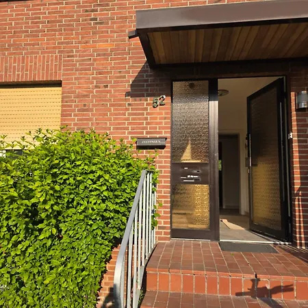 Ein Bequemes In Einer Ruhigen Umgebung Näher Zentrum Mit Gemeinsam Genutzte Bad Und Küchengeräte * Kleve (Dusseldorf)