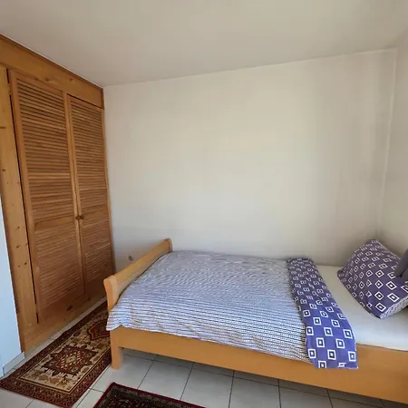 Ein Bequemes In Einer Ruhigen Umgebung Naeher Zentrum Mit Gemeinsam Genutzte Bad Und Kuechengeraete Séjour chez l'habitant Clèves