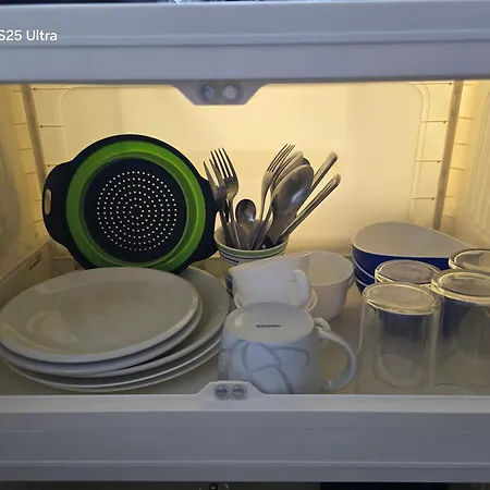 Ein Bequemes In Einer Ruhigen Umgebung Näher Zentrum Mit Gemeinsam Genutzte Bad Und Küchengeräte Habitación en casa particular *