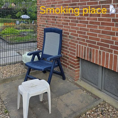 Ein Bequemes In Einer Ruhigen Umgebung Naeher Zentrum Mit Gemeinsam Genutzte Bad Und Kuechengeraete Séjour chez l'habitant *