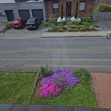 Ein Bequemes In Einer Ruhigen Umgebung Naeher Zentrum Mit Gemeinsam Genutzte Bad Und Kuechengeraete * Kleve (Dusseldorf)