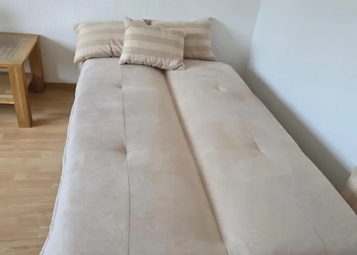 Ein Bequemes In Einer Ruhigen Umgebung Naeher Zentrum Mit Gemeinsam Genutzte Bad Und Kuechengeraete * Kleve (Dusseldorf)