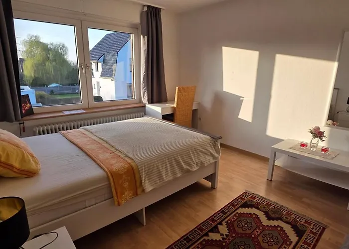 Ein Bequemes In Einer Ruhigen Umgebung Naeher Zentrum Mit Gemeinsam Genutzte Bad Und Kuechengeraete Accommodatie bij particulieren Kleef